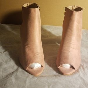 Peep toe, peep heel square heel .. heels